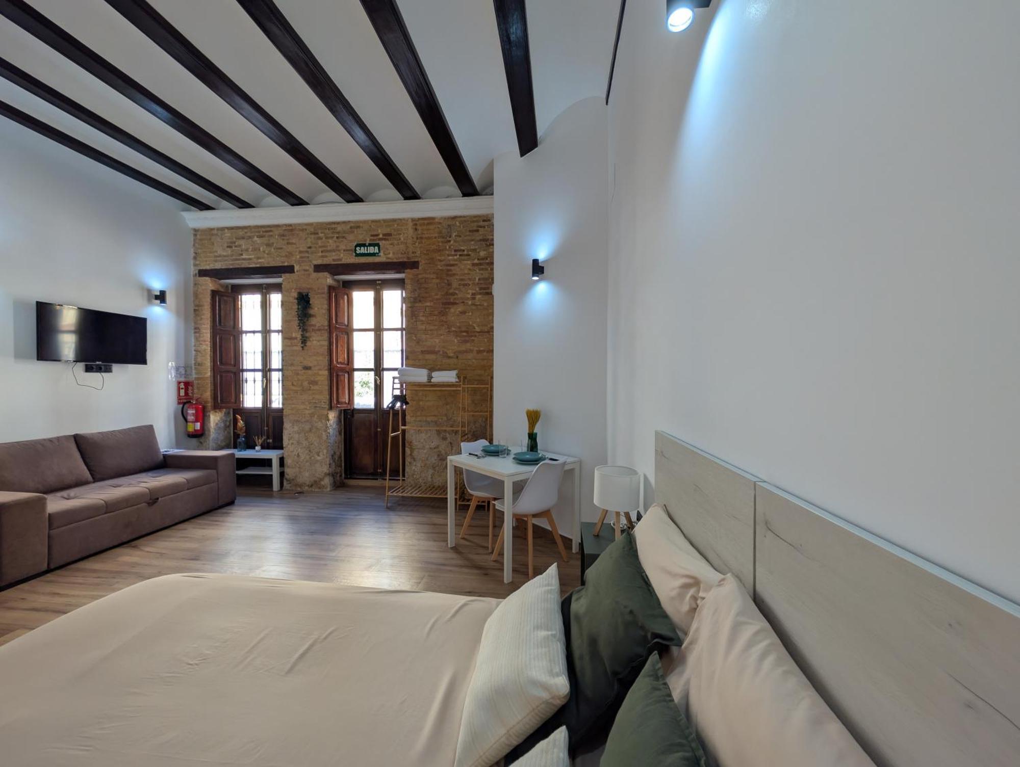 Las Arenas Suites 2 Playa Валенсия Экстерьер фото
